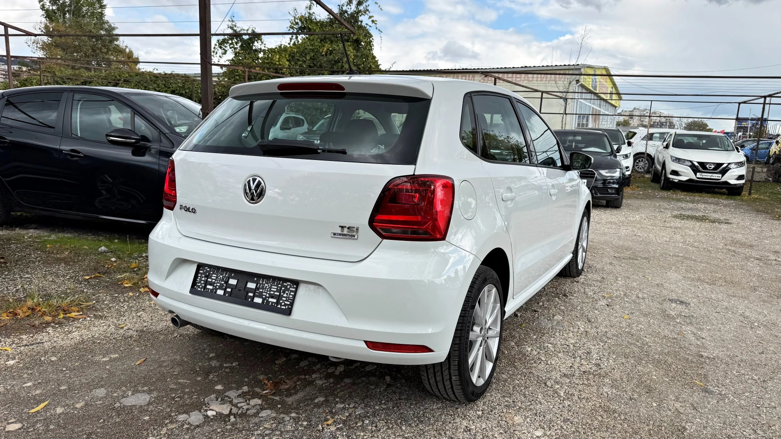 VW Polo 1.2TSI DSG FACELIFT, снимка 4 - Автомобили и джипове - 56532653