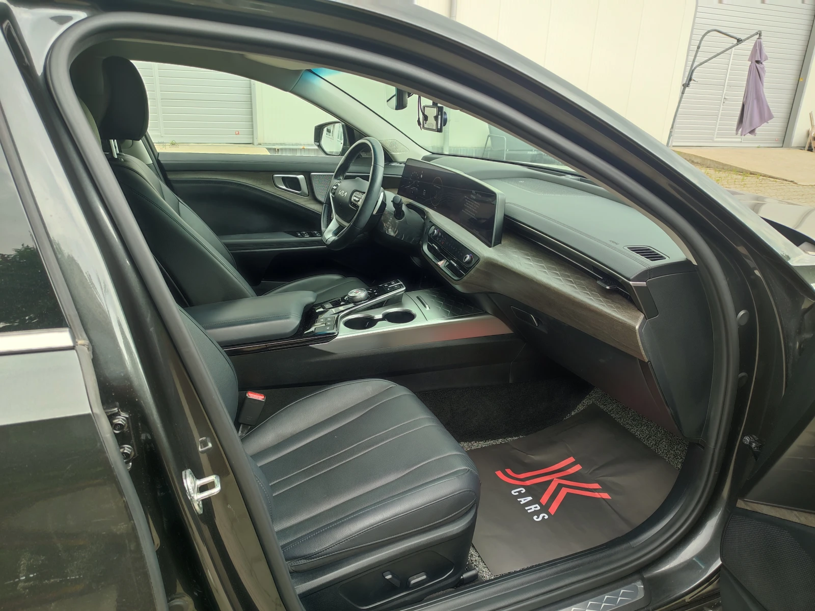 Kia K8, снимка 9 - Автомобили и джипове - 56561774