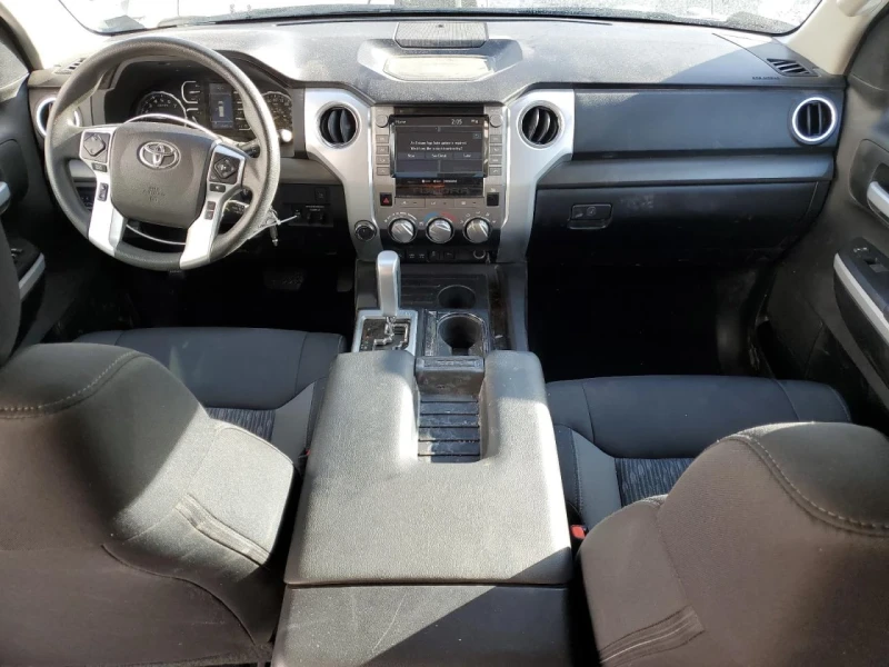 Toyota Tundra, снимка 8 - Автомобили и джипове - 48724642