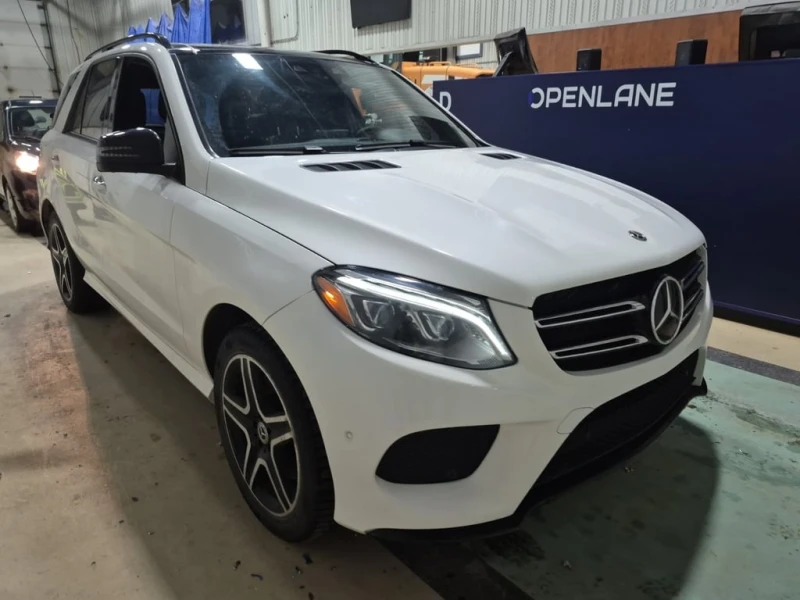 Mercedes-Benz GLE 400 * CARFAX * ФИНАНСИРАНЕ , снимка 2 - Автомобили и джипове - 52703769