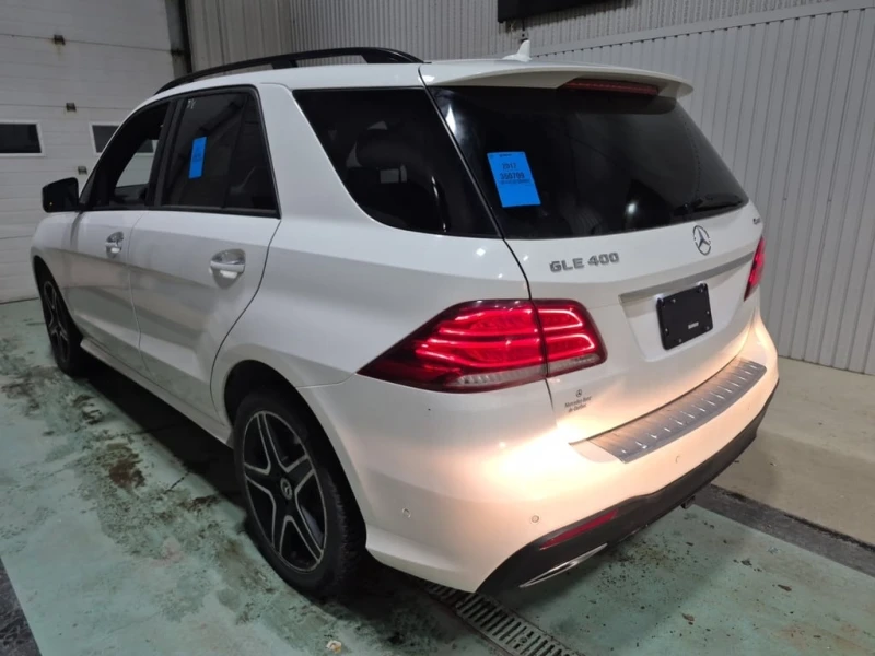 Mercedes-Benz GLE 400 * CARFAX * ФИНАНСИРАНЕ , снимка 4 - Автомобили и джипове - 52703769