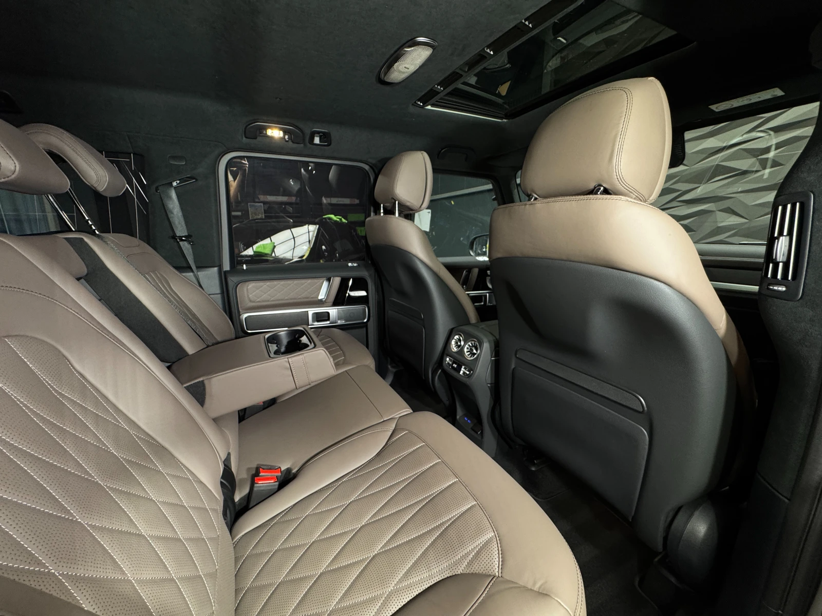 Mercedes-Benz G 450 d 4M AMG* Night* Exclusive* Burm - изображение 9