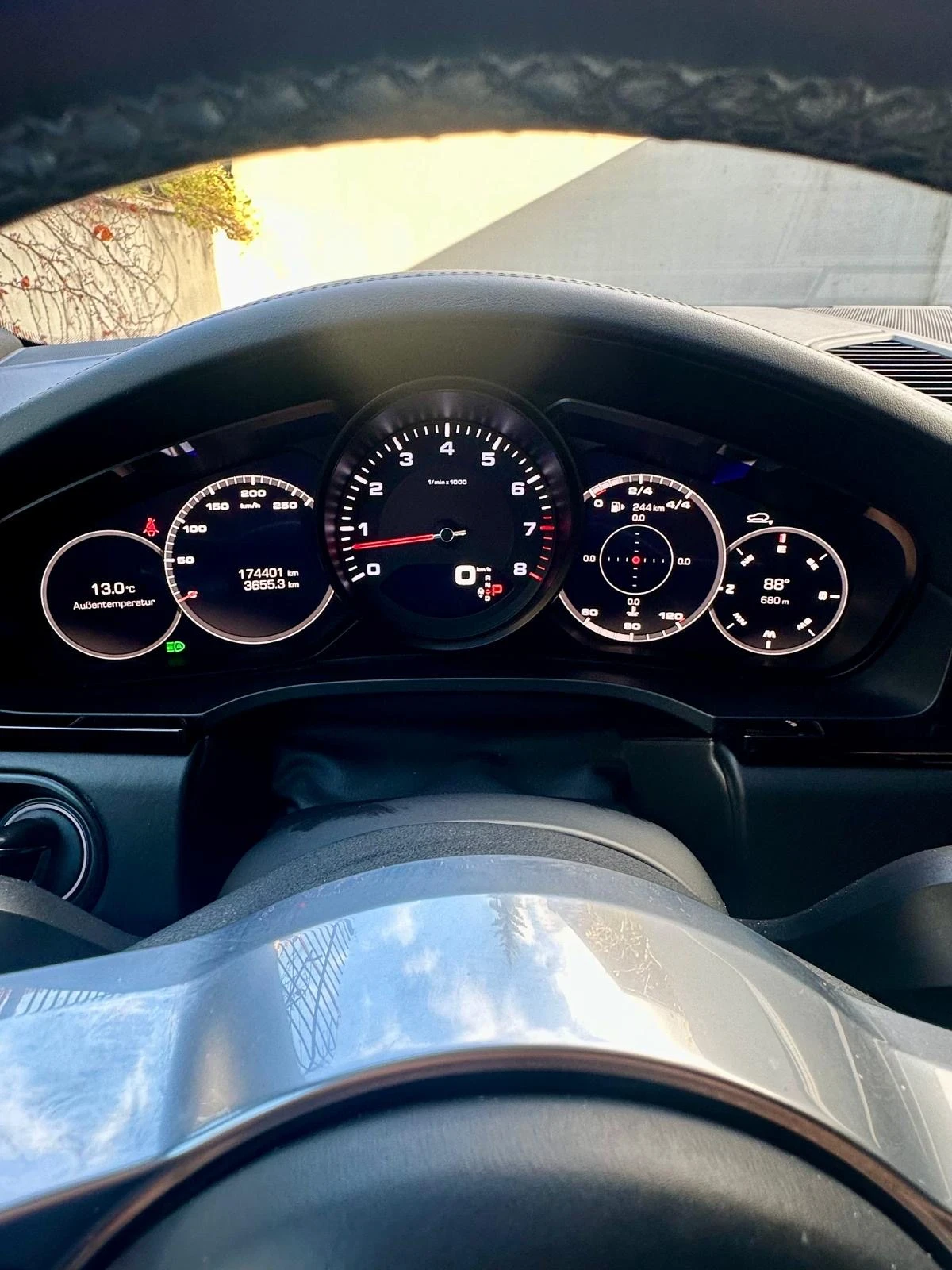 Porsche Cayenne  - изображение 6