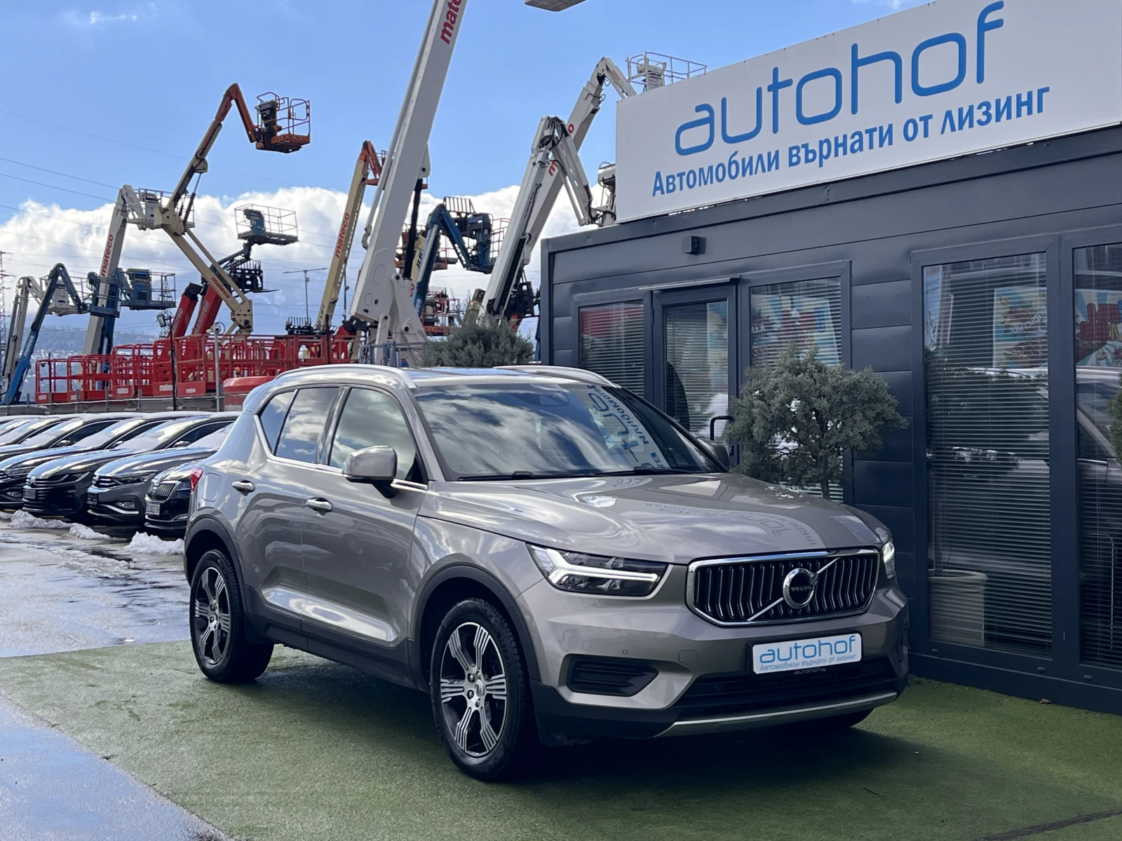 Volvo XC40 INSCRIPTION/2.0D4/190k.c./AT8/4х4 - изображение 6