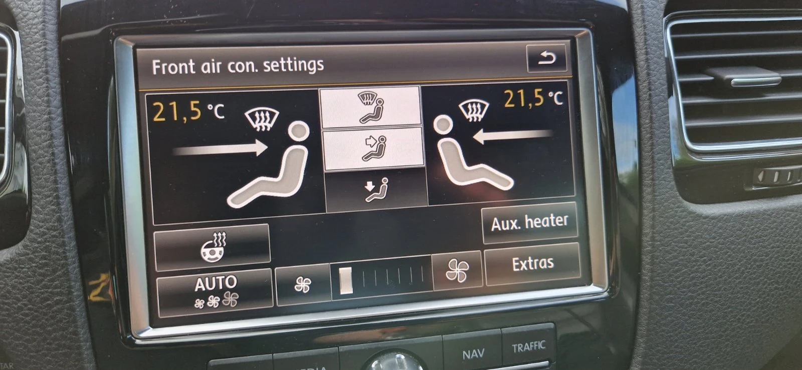 VW Touareg, снимка 10 - Автомобили и джипове - 54493256