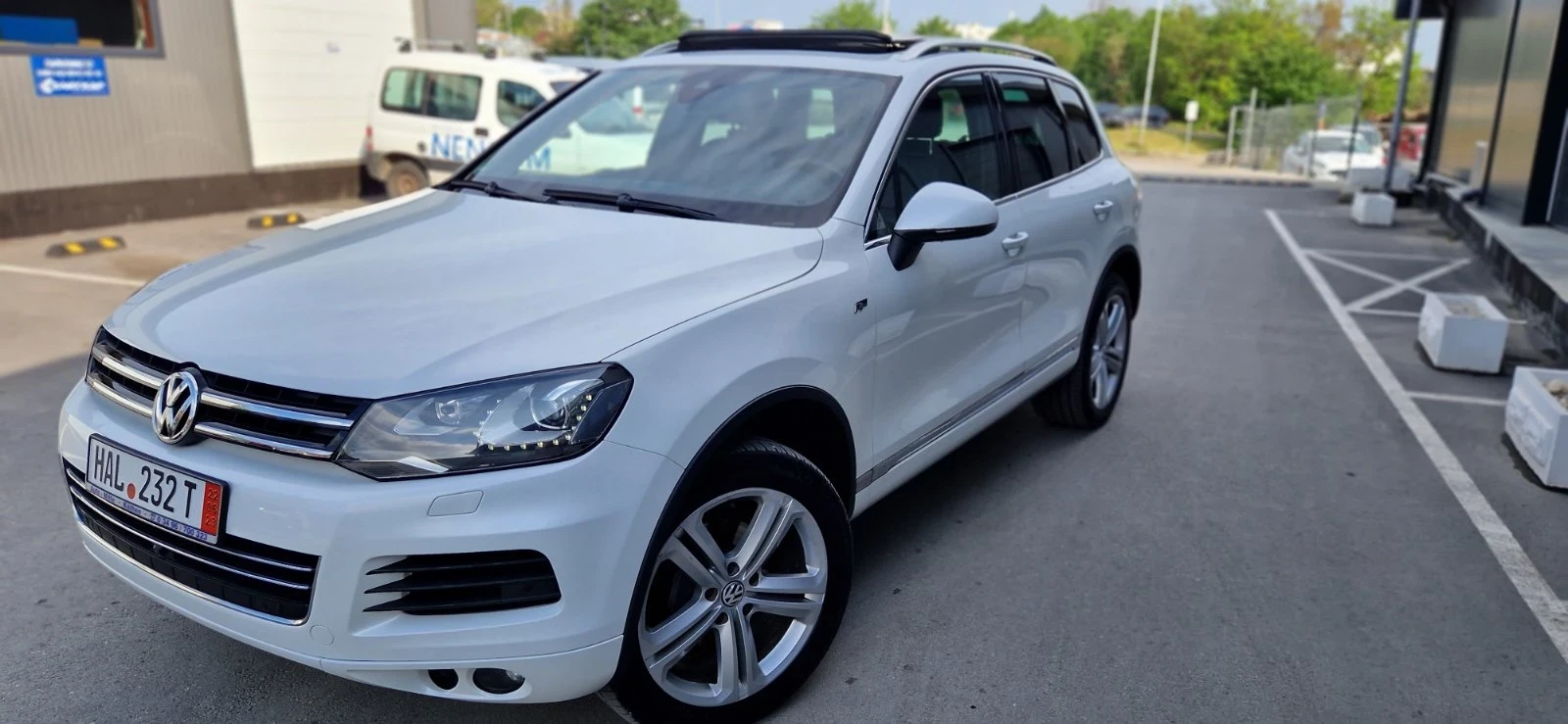 VW Touareg, снимка 4 - Автомобили и джипове - 54493256