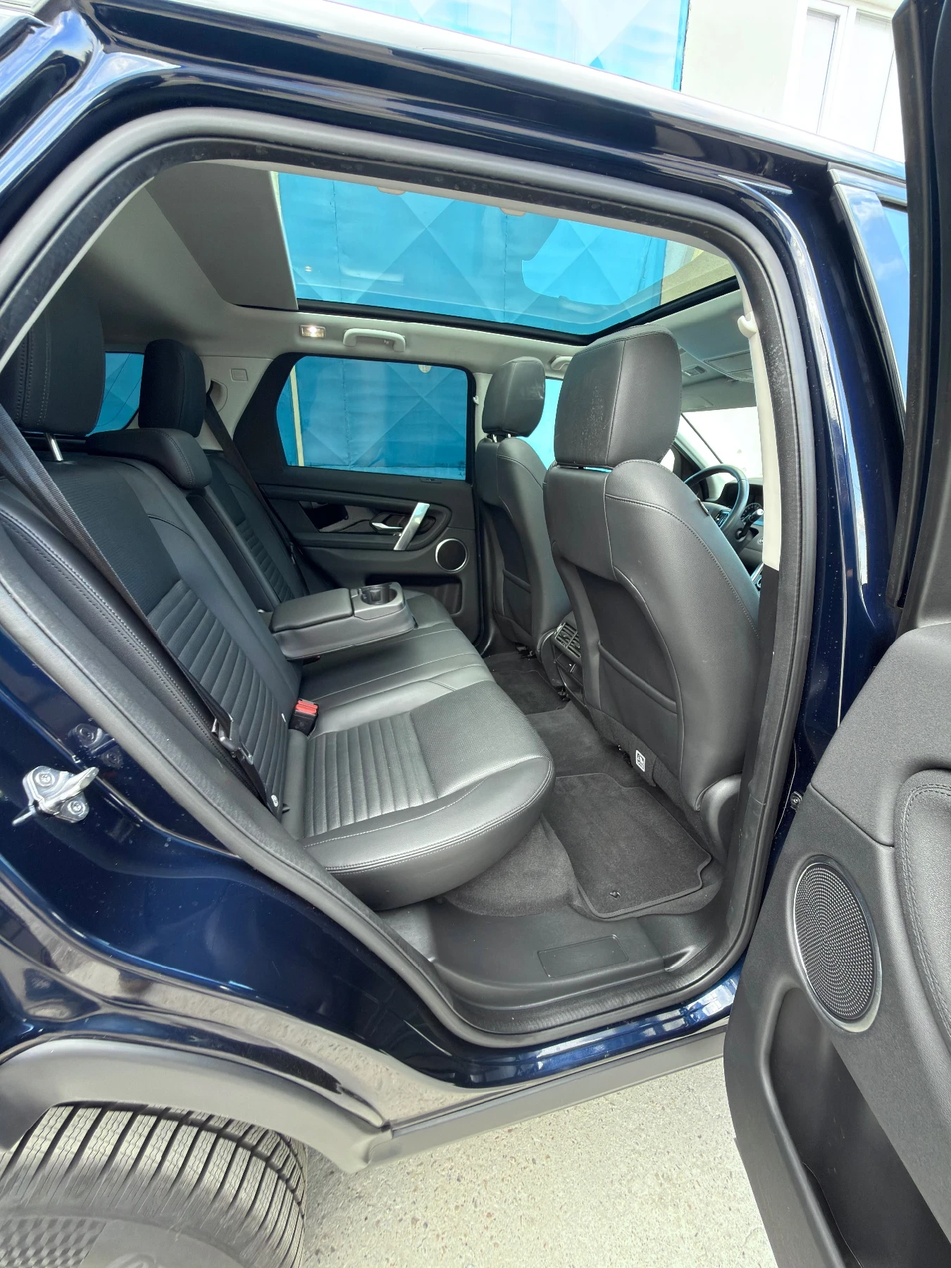 Land Rover Discovery Sport PHEV 309 �.�. 4x4 67 000 �� �������� �� 2029 �. | Mobile.bg � ����������� 12