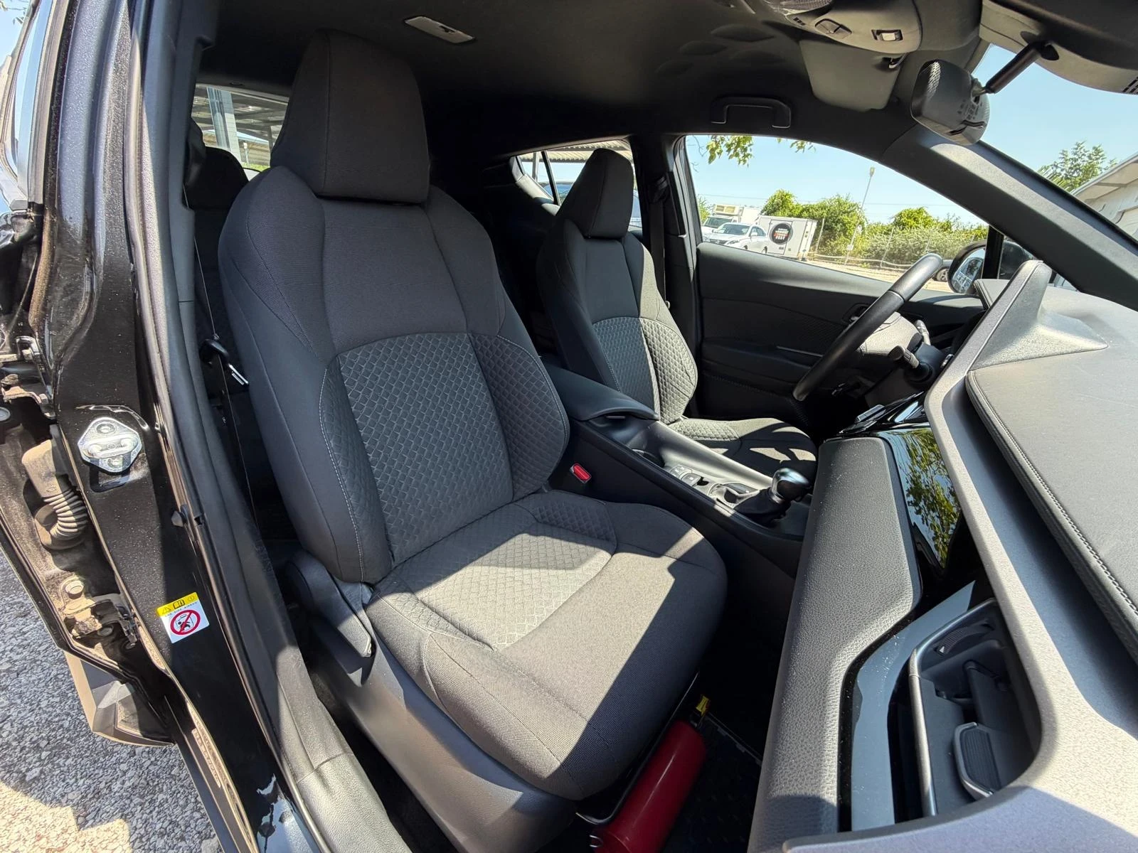 Toyota C-HR /1.8/Facelift/В гаранция Relax, снимка 15 - Автомобили и джипове - 55614010