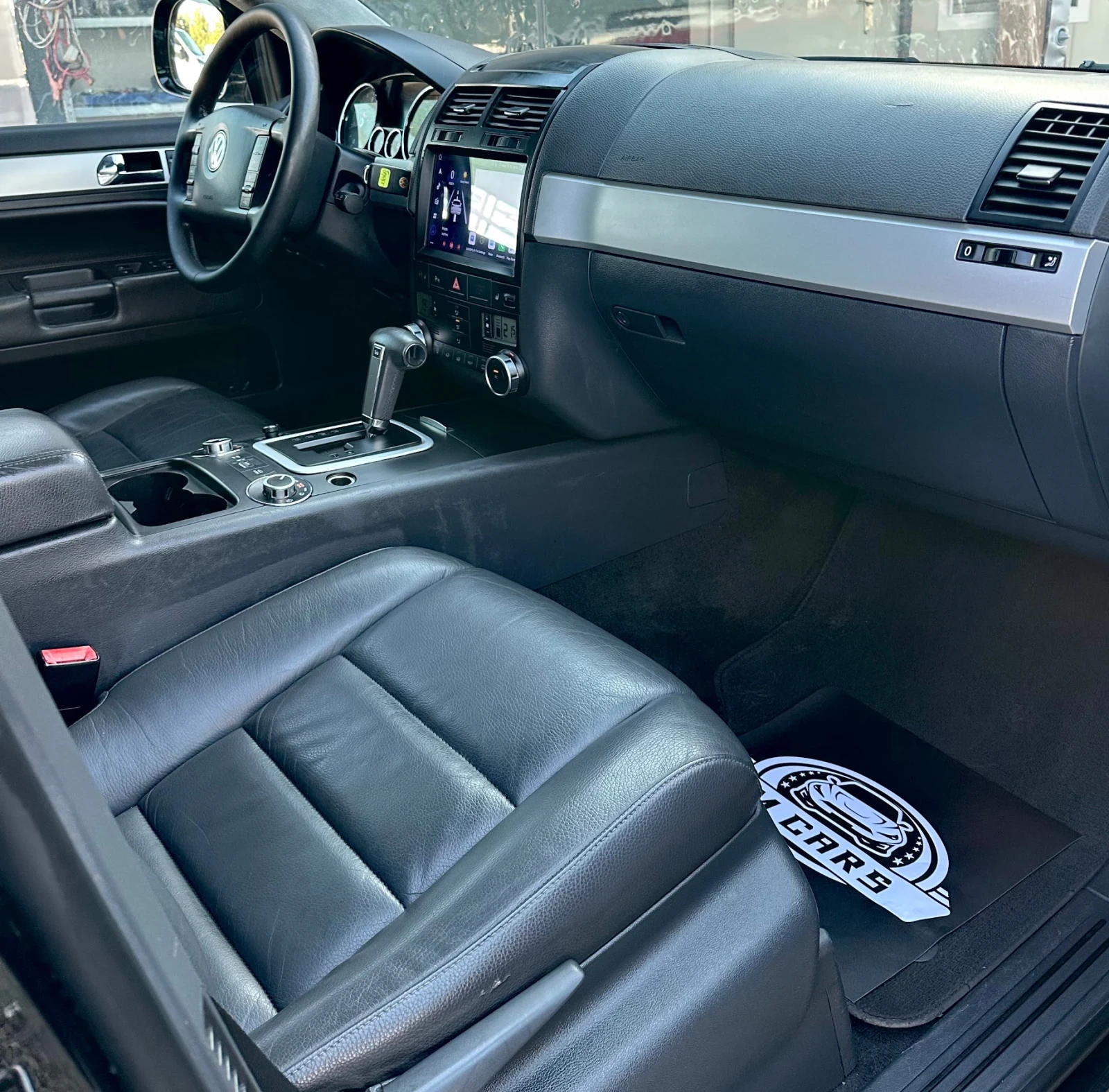 VW Touareg KAMERA / ANDROID / AUTOMATIC , снимка 17 - Автомобили и джипове - 56243015
