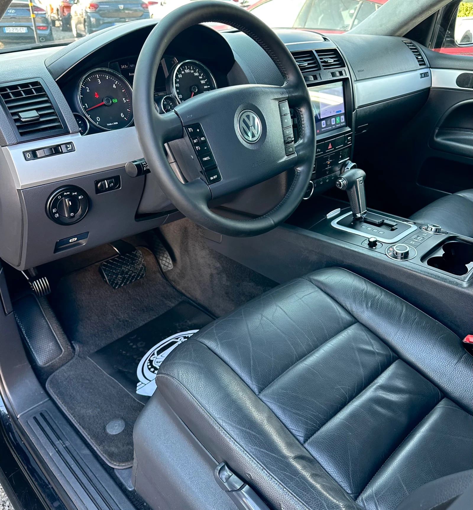 VW Touareg KAMERA / ANDROID / AUTOMATIC , снимка 16 - Автомобили и джипове - 56243015