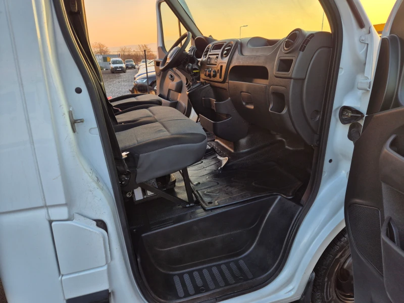 Renault Master НОВ= L-4 = 29700км, снимка 10 - Бусове и автобуси - 48490860