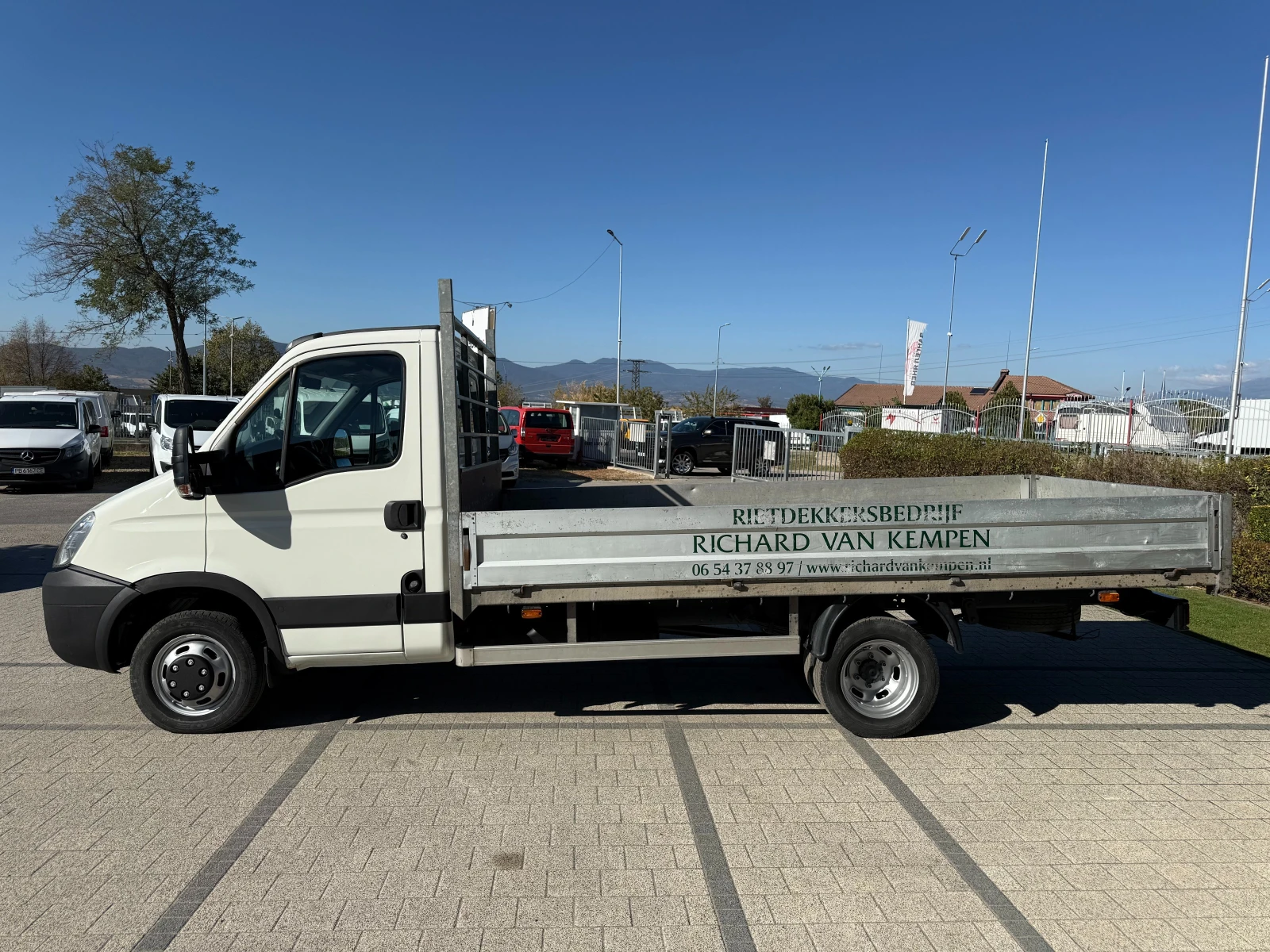 Iveco Daily 40C18 3.0HPI до 3.5т. 4.20м. , снимка 5 - Бусове и автобуси - 56306355