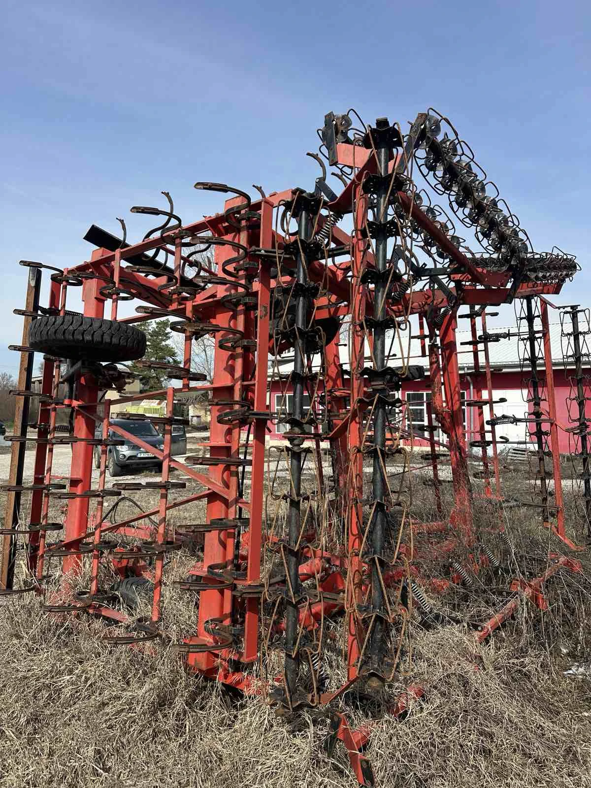 Култиватор Quivogne 12 метра, снимка 3 - Селскостопанска техника - 53870746