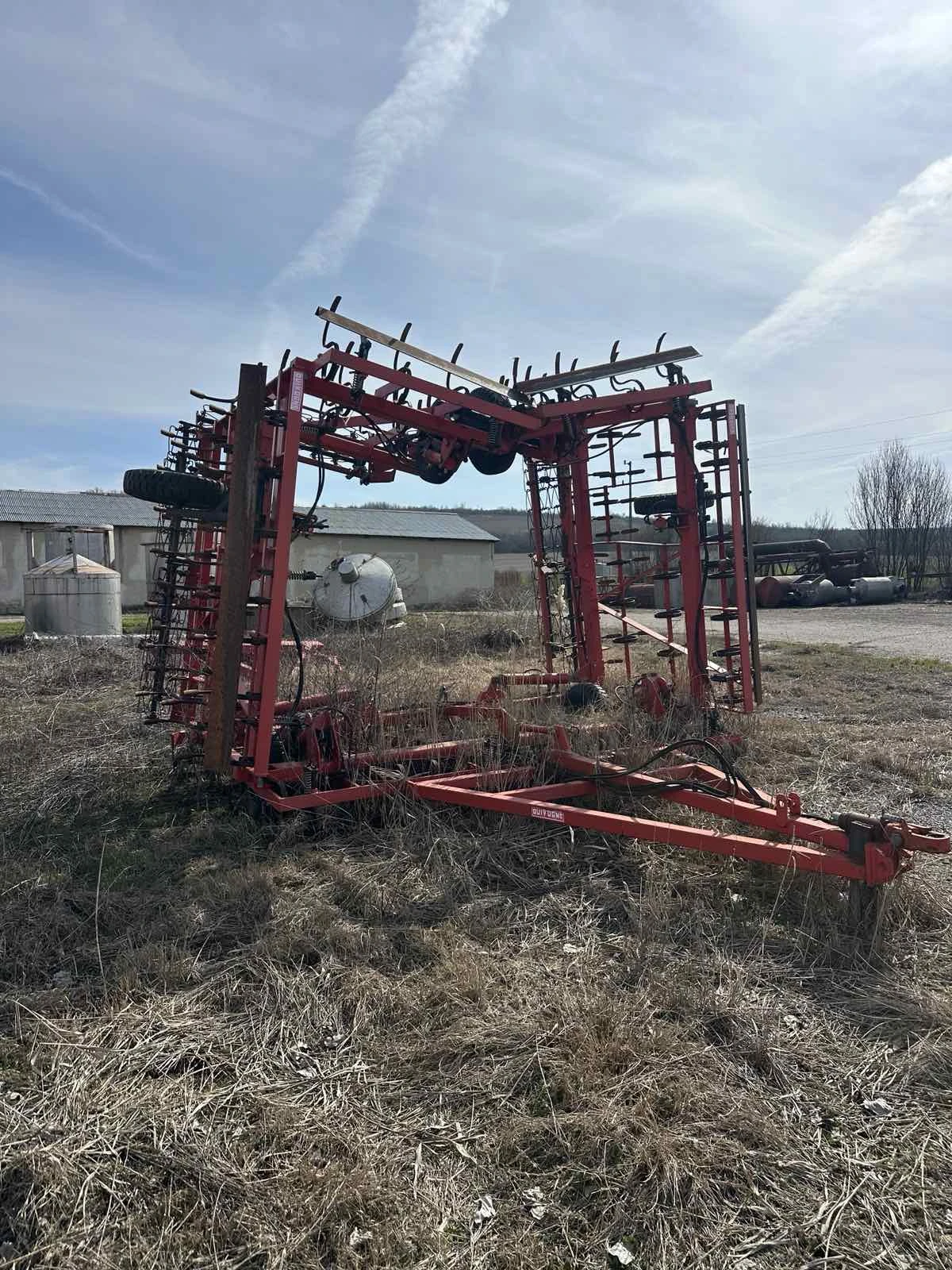 Култиватор Quivogne 12 метра, снимка 4 - Селскостопанска техника - 53870746