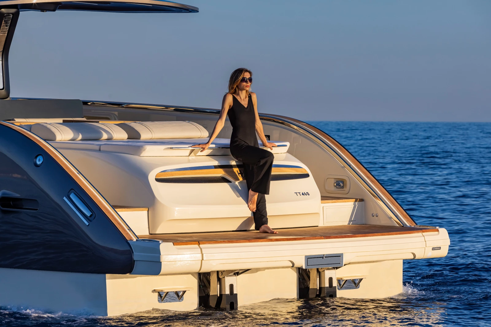   Invictus 460 | Mobile.bg   16