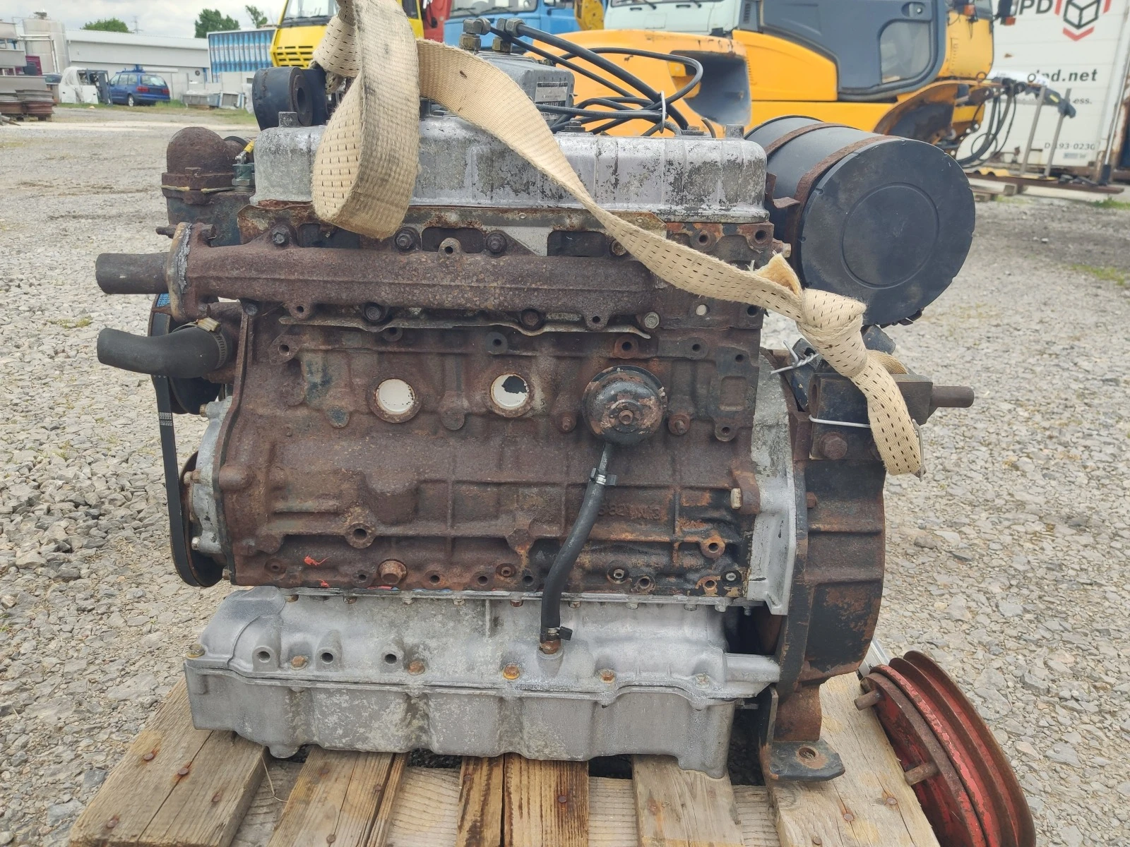  ..    | Mobile.bg   12