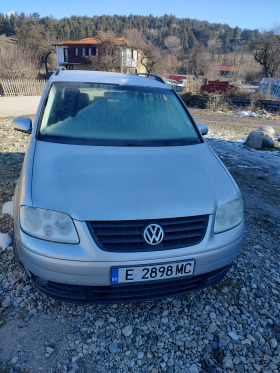 VW Touran, снимка 1 - Автомобили и джипове - 44889343