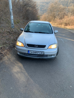 Opel Astra, снимка 1 - Автомобили и джипове - 44338909