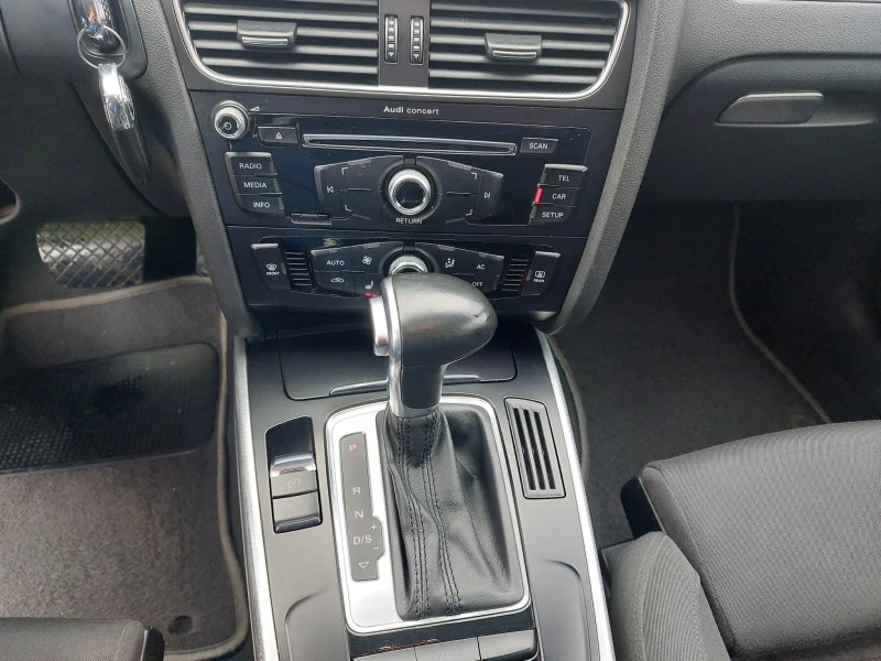 Audi A4 2,0TDI 177ps FACELIFT, снимка 12 - Автомобили и джипове - 38874243