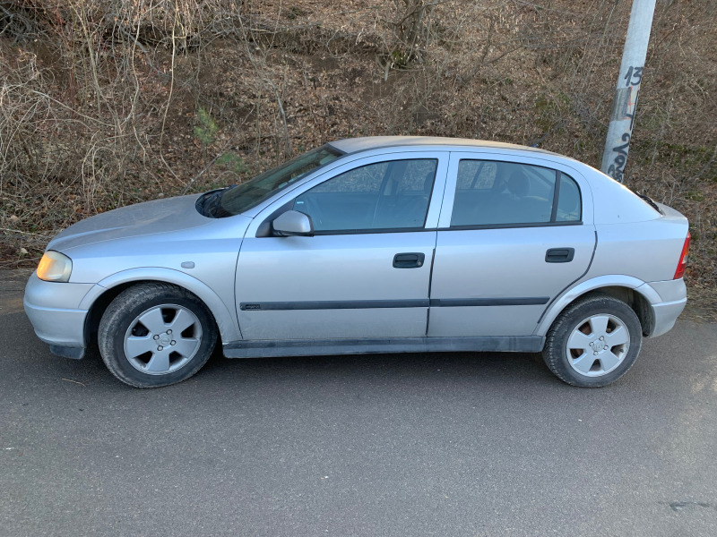 Opel Astra, снимка 3 - Автомобили и джипове - 44338909