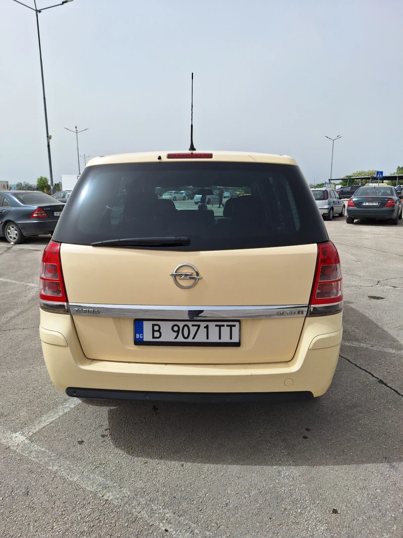 Opel Zafira 1.6 turbo 150.кс Метан/бензин, снимка 4 - Автомобили и джипове - 47385074