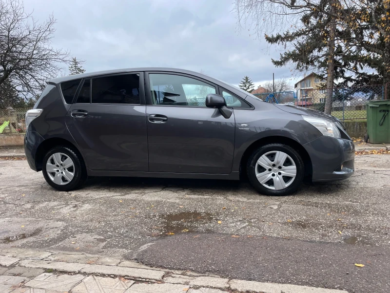 Toyota Verso 2.0D4D* 126kc* , снимка 8 - Автомобили и джипове - 48210711