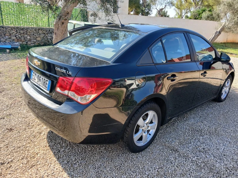 Chevrolet Cruze 1.6, снимка 6 - Автомобили и джипове - 48667527