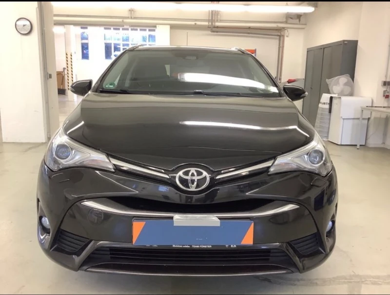 Toyota Avensis 2.0 D-4D^Executive^FullExtra^ Keyless ^ Кожа, снимка 2 - Автомобили и джипове - 49015299