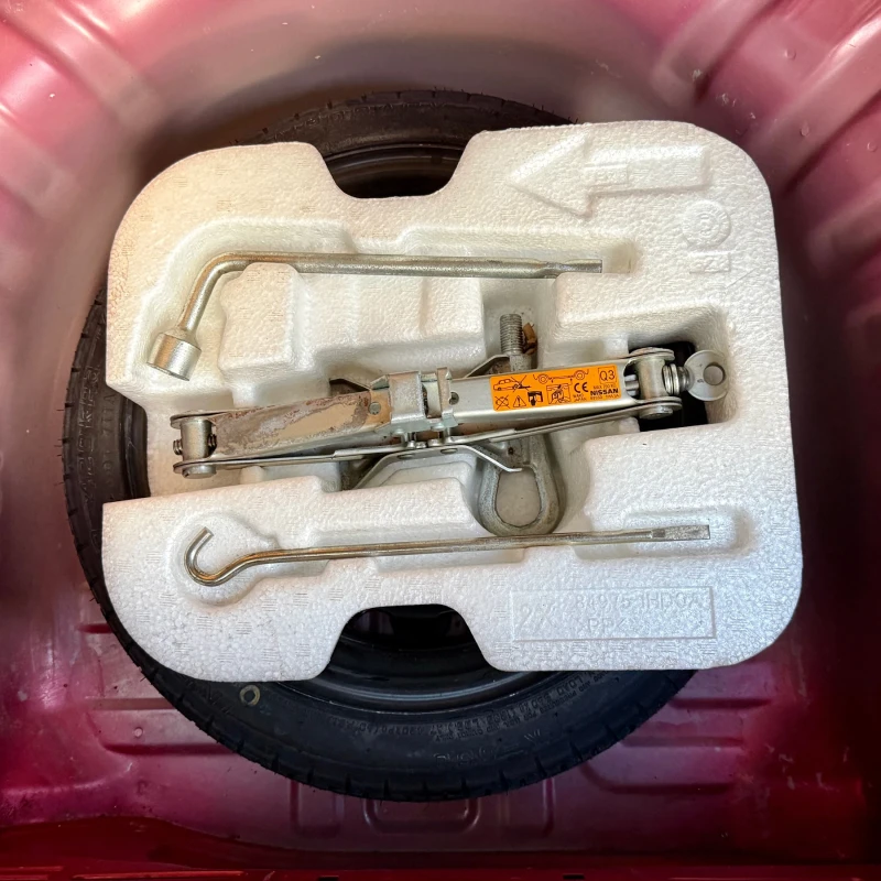 Nissan Micra 1.2 бензин | 2012 | 86 к.с. | АВТОМАТИК, снимка 17 - Автомобили и джипове - 52203967