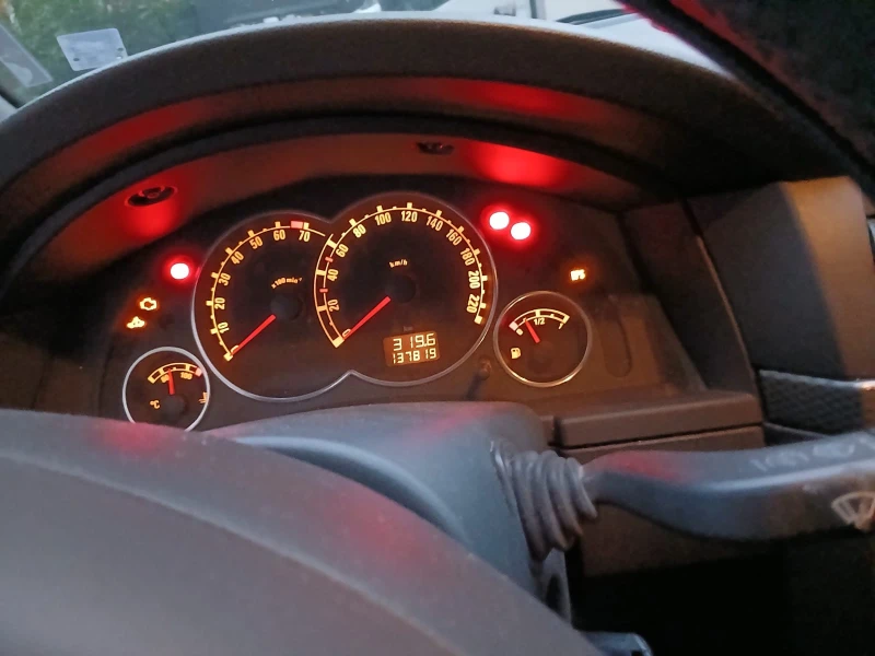 Opel Meriva, снимка 9 - Автомобили и джипове - 52325359