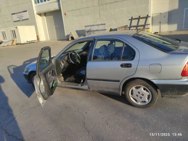 Honda Civic 1.4i, снимка 5 - Автомобили и джипове - 52534950