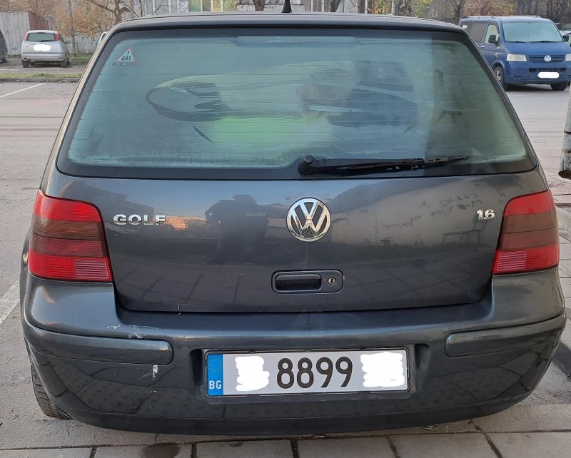 VW Golf 1.6, снимка 5 - Автомобили и джипове - 52651391
