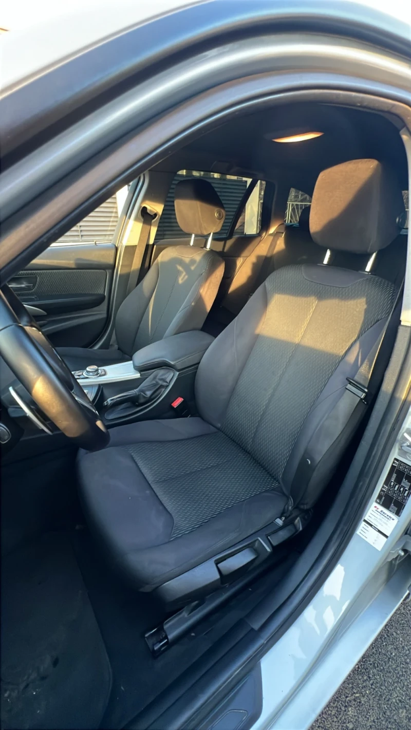 BMW 320 320д, снимка 12 - Автомобили и джипове - 52887900