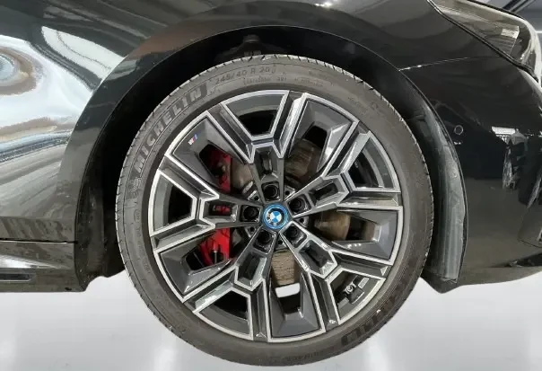 BMW i5 M60 xDrive = M-Sport Pro = Гаранция, снимка 5 - Автомобили и джипове - 53914813