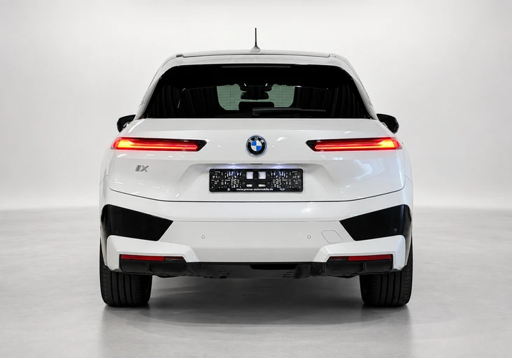 BMW iX M50 xDrive50, снимка 6 - Автомобили и джипове - 56578576