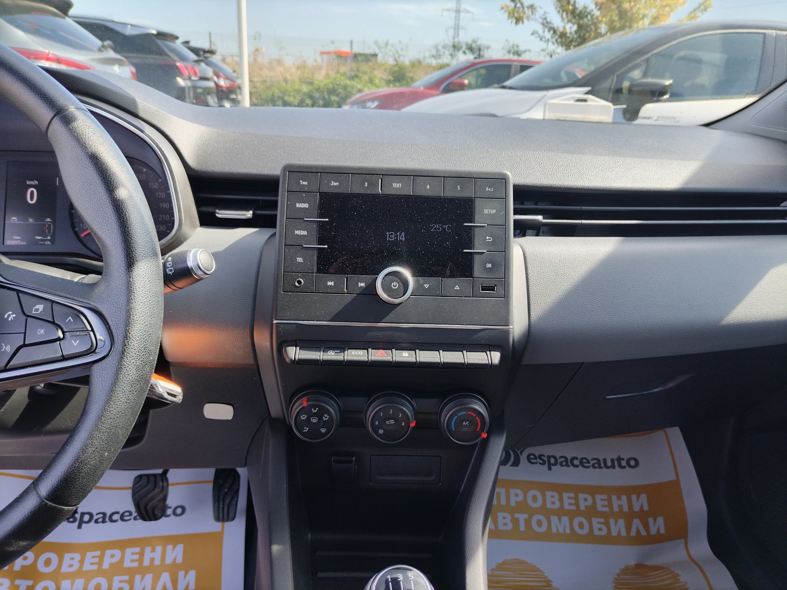 Renault Clio 1.0TCe/100к.с/Life - изображение 10