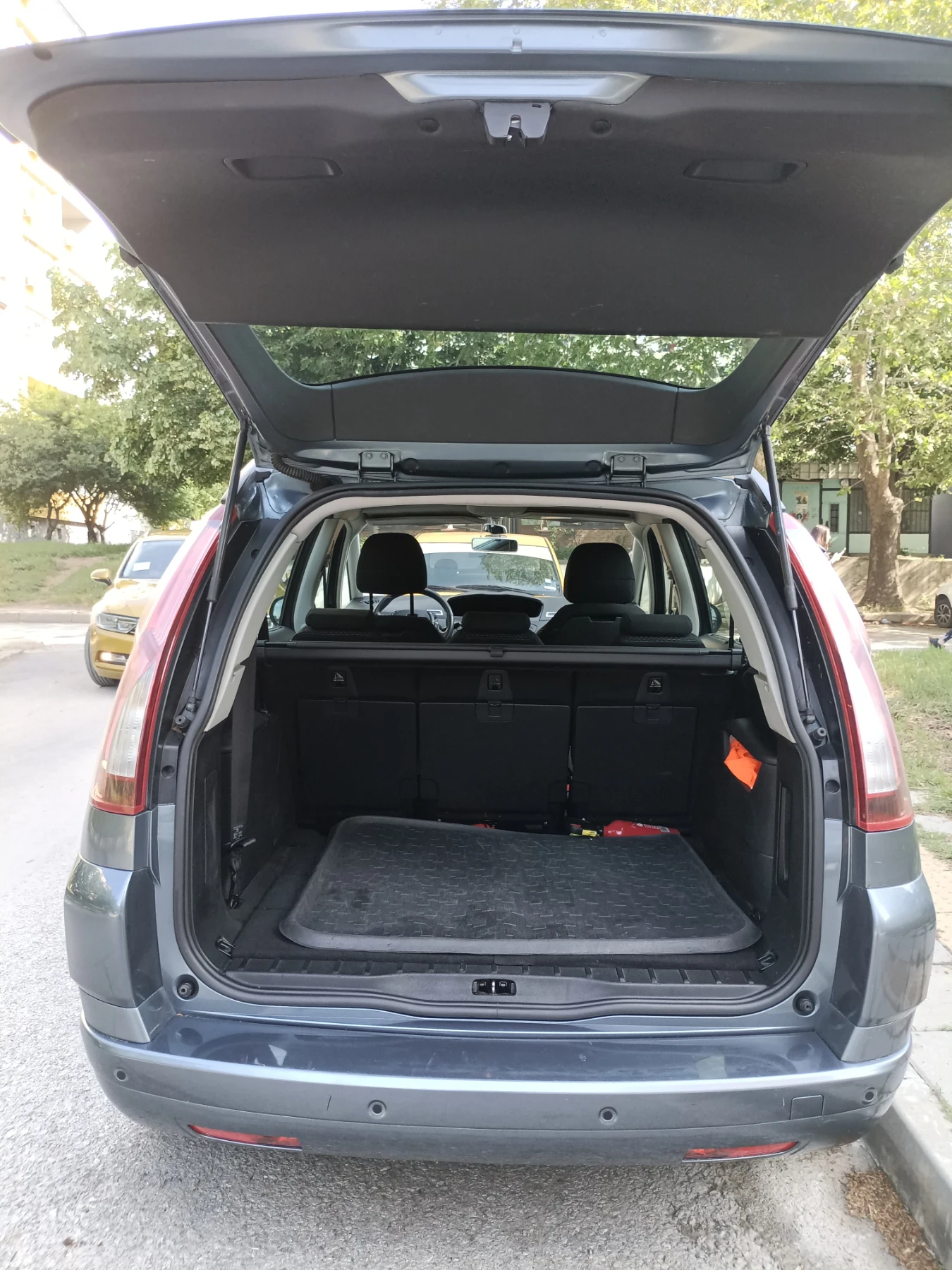 Citroen Grand C4 Picasso  - изображение 5