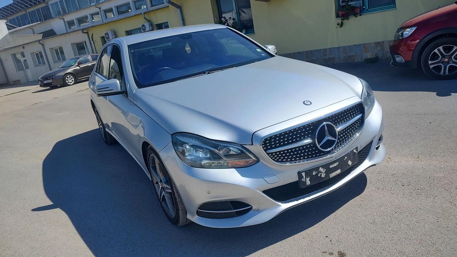 Mercedes-Benz E 220 на ЧАСТИ  - изображение 2