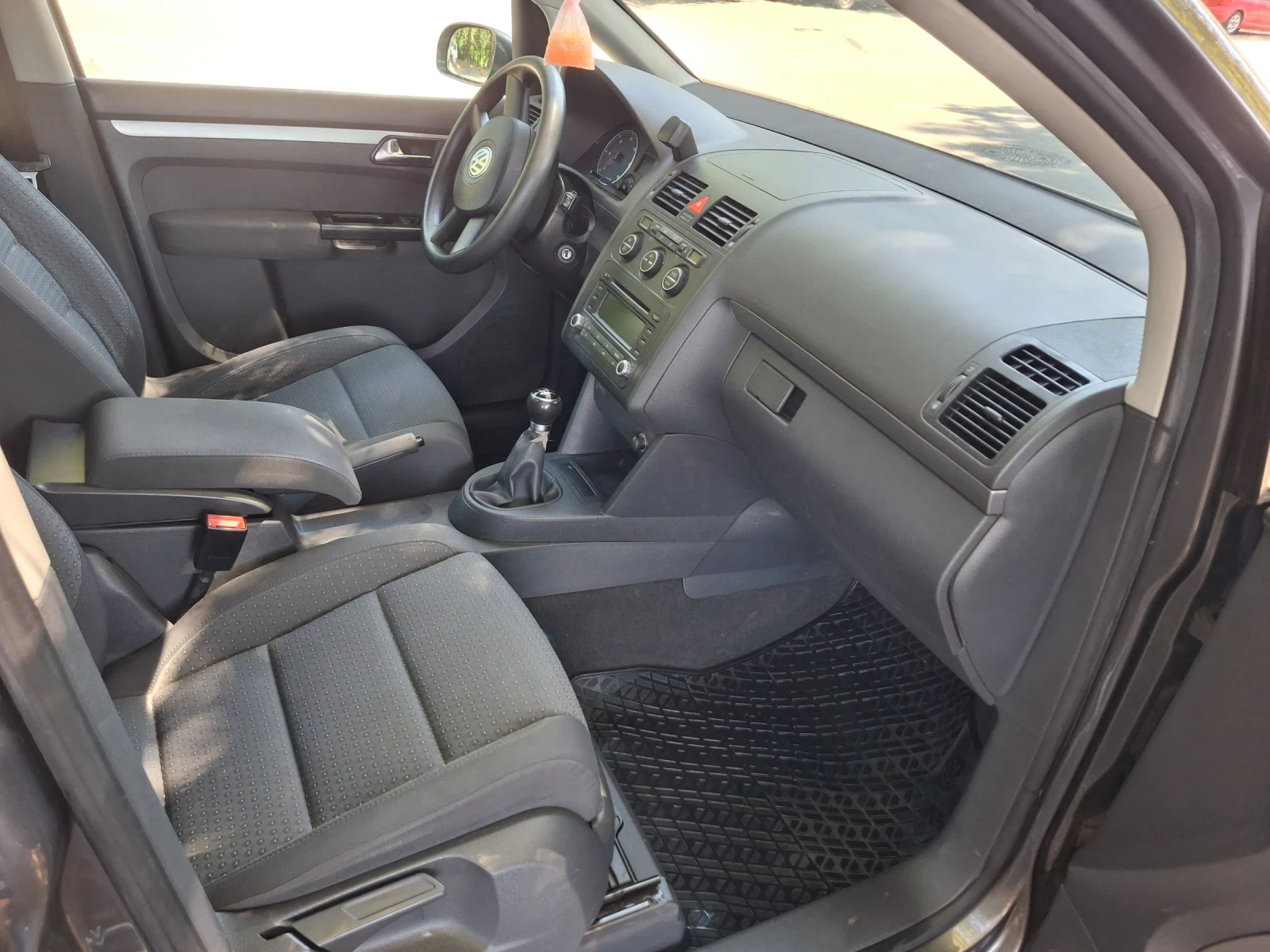 VW Touran  - изображение 10