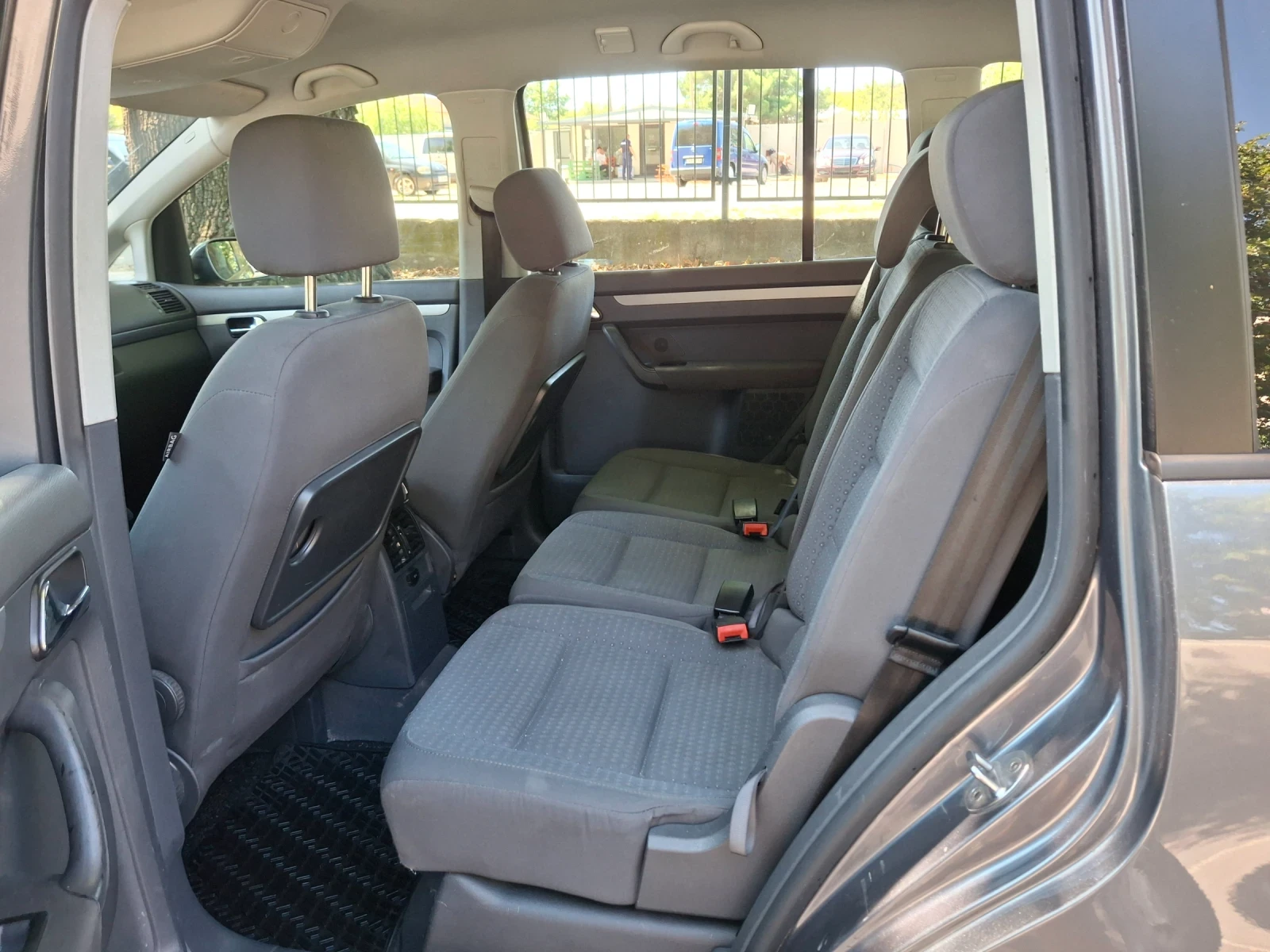 VW Touran  - изображение 8