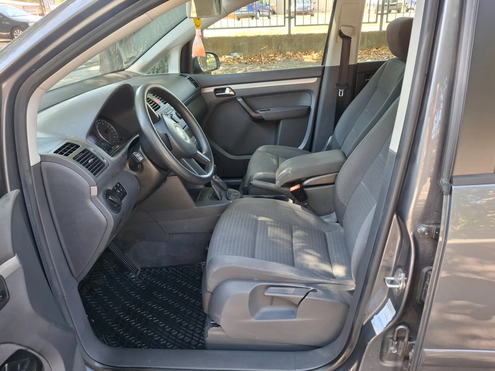 VW Touran  - изображение 7