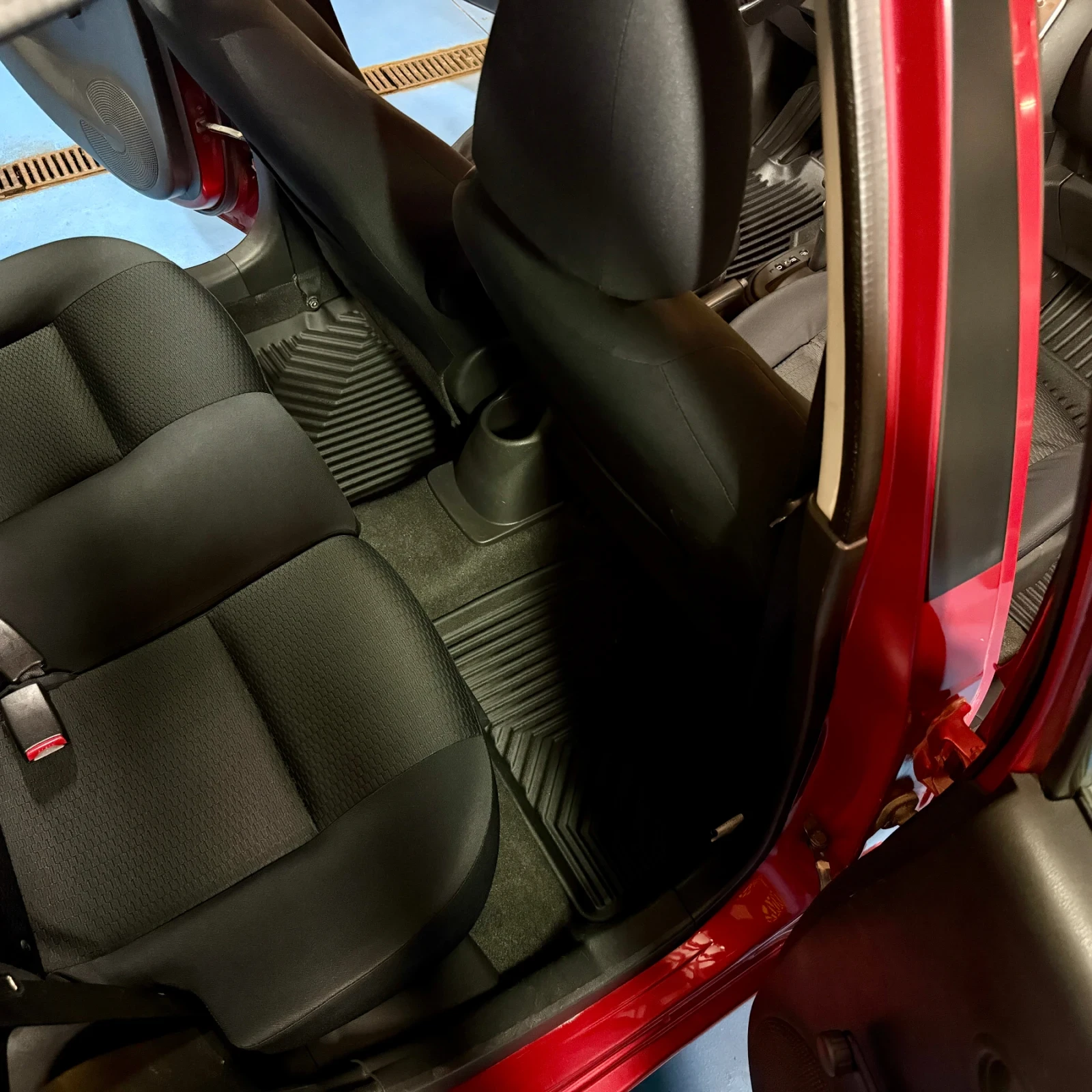 Nissan Micra 1.2  | 2012 | 86 .. |  | Mobile.bg   11