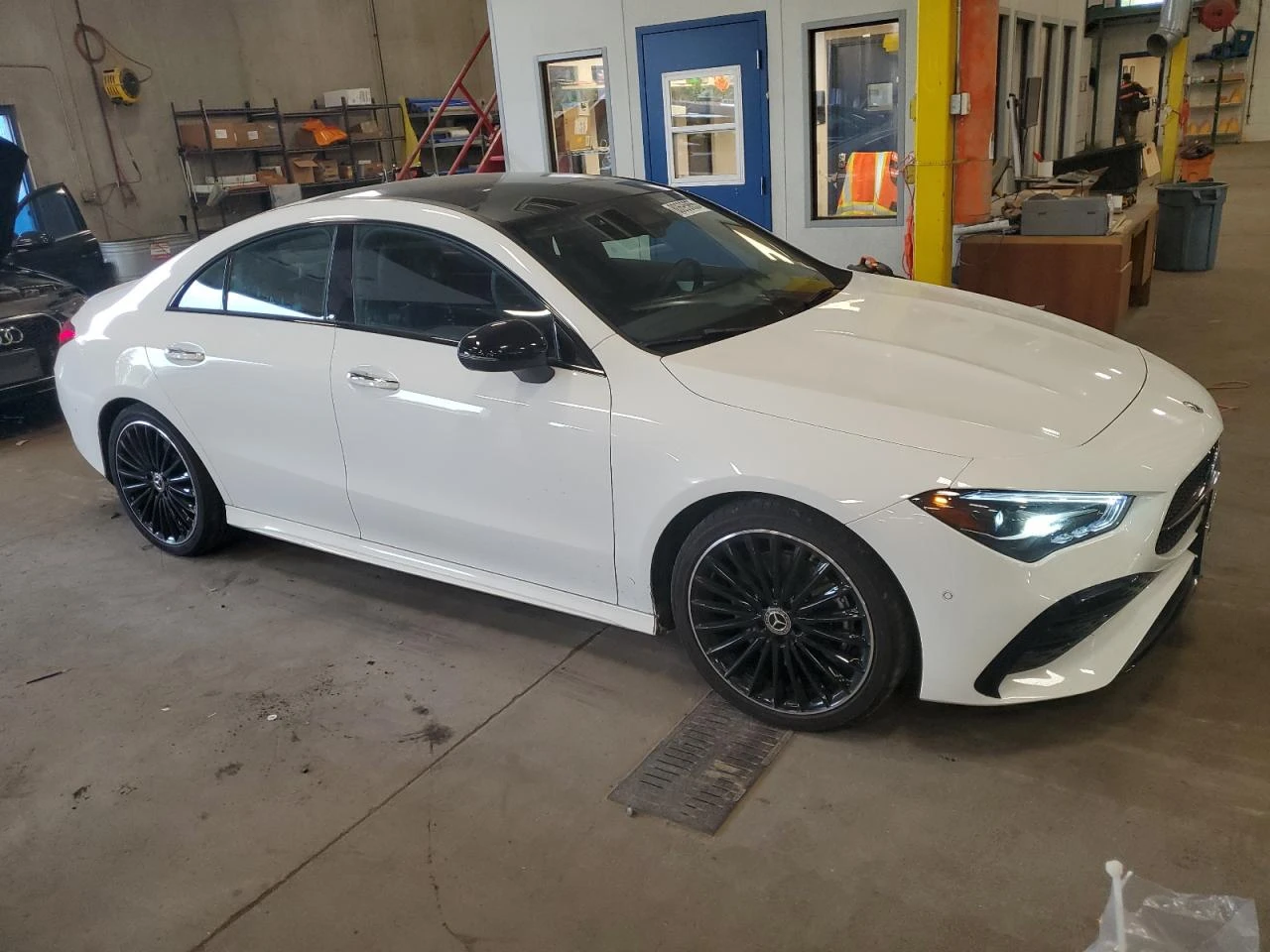 Mercedes-Benz CLA 250 AMG PKG* 4MATIC* 360* DISTRONIC* DIGITAL* КОЖА*  - изображение 4