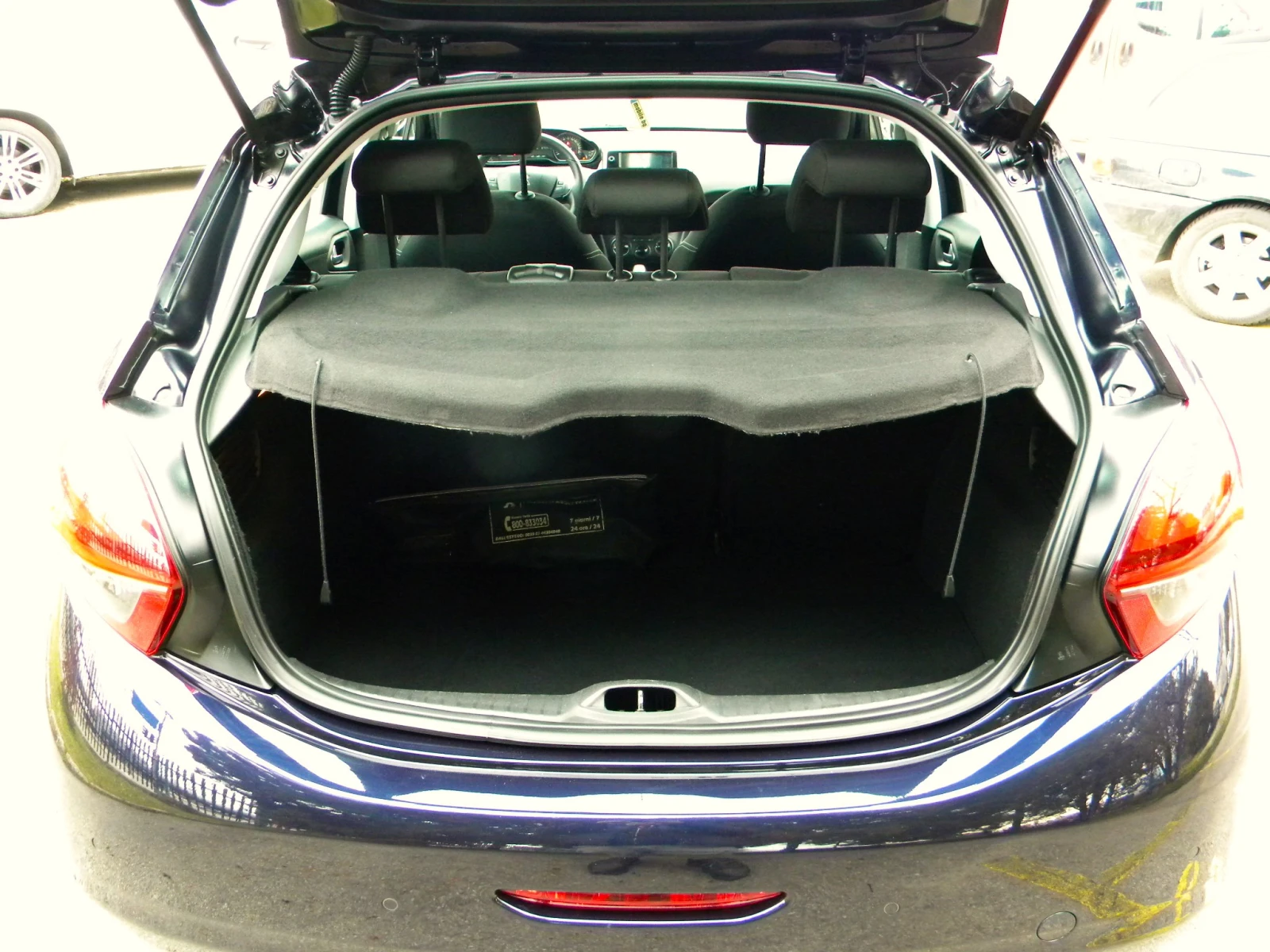 Peugeot 208 EURO6B* FACE LIFT* 1.2-187000km* KATO ����* EURO6B | Mobile.bg � ����������� 8