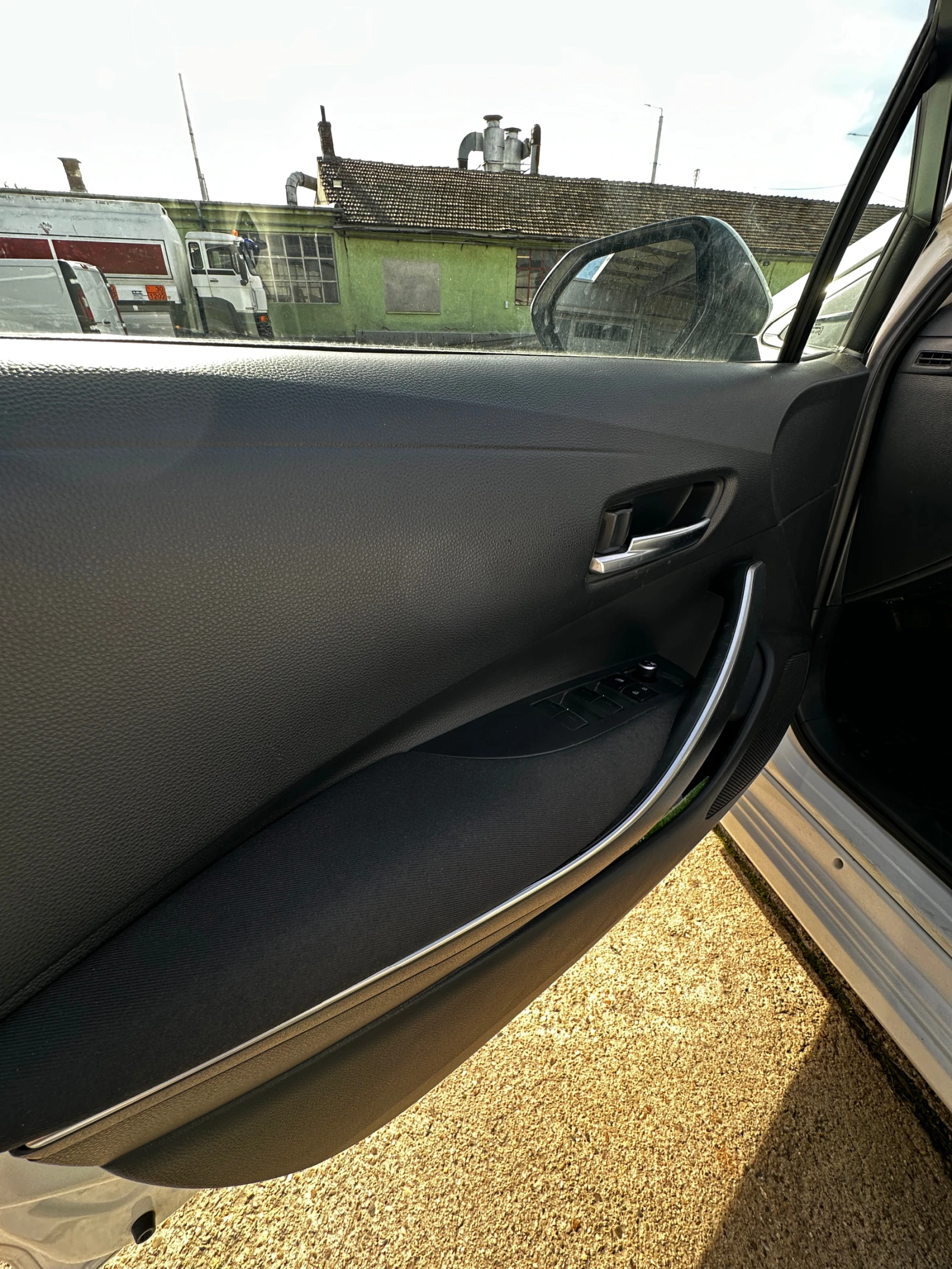 Toyota Corolla | Mobile.bg � ����������� 15