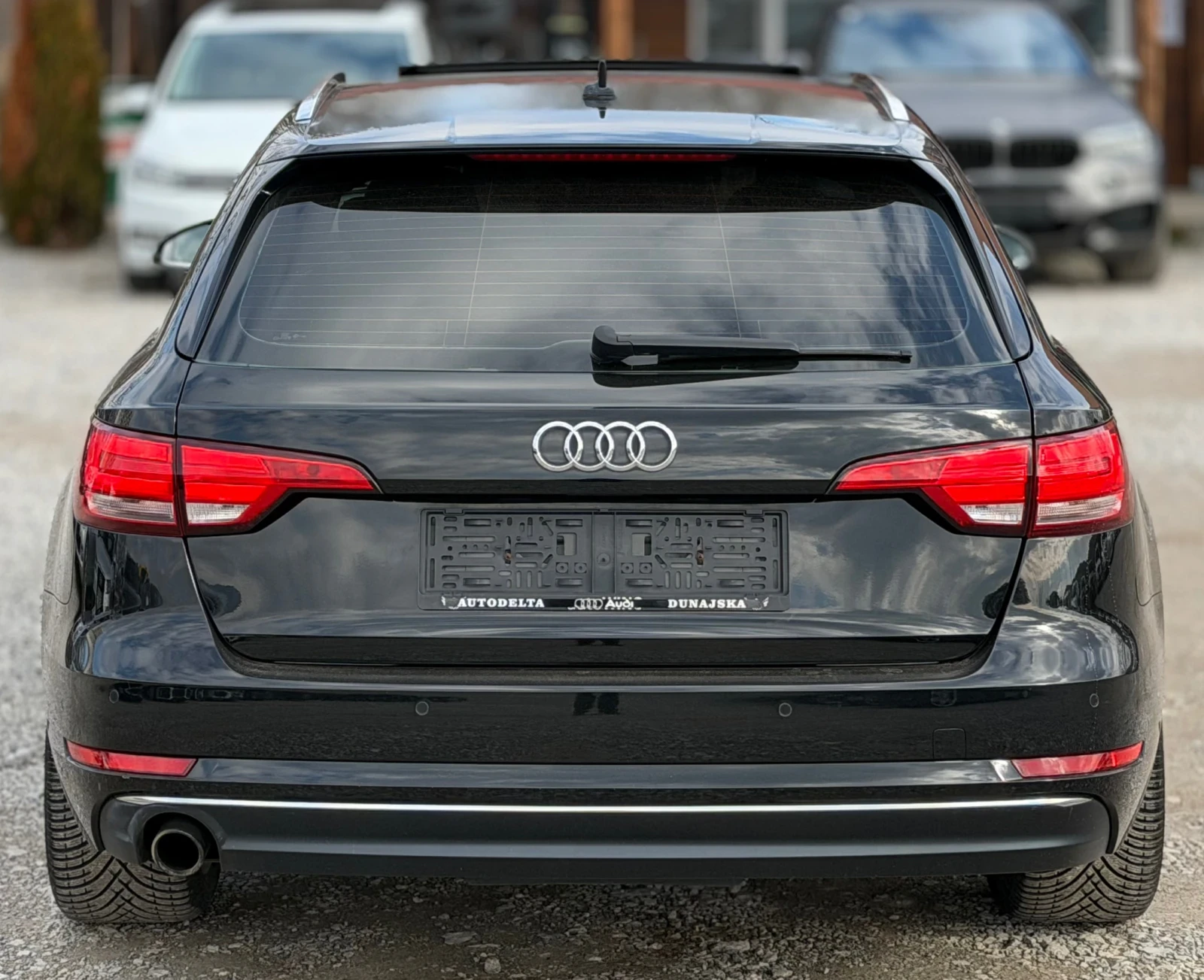 Audi A4 2.0TDi 190к.c * Панорама* * Навигация* * F-1*  - изображение 5