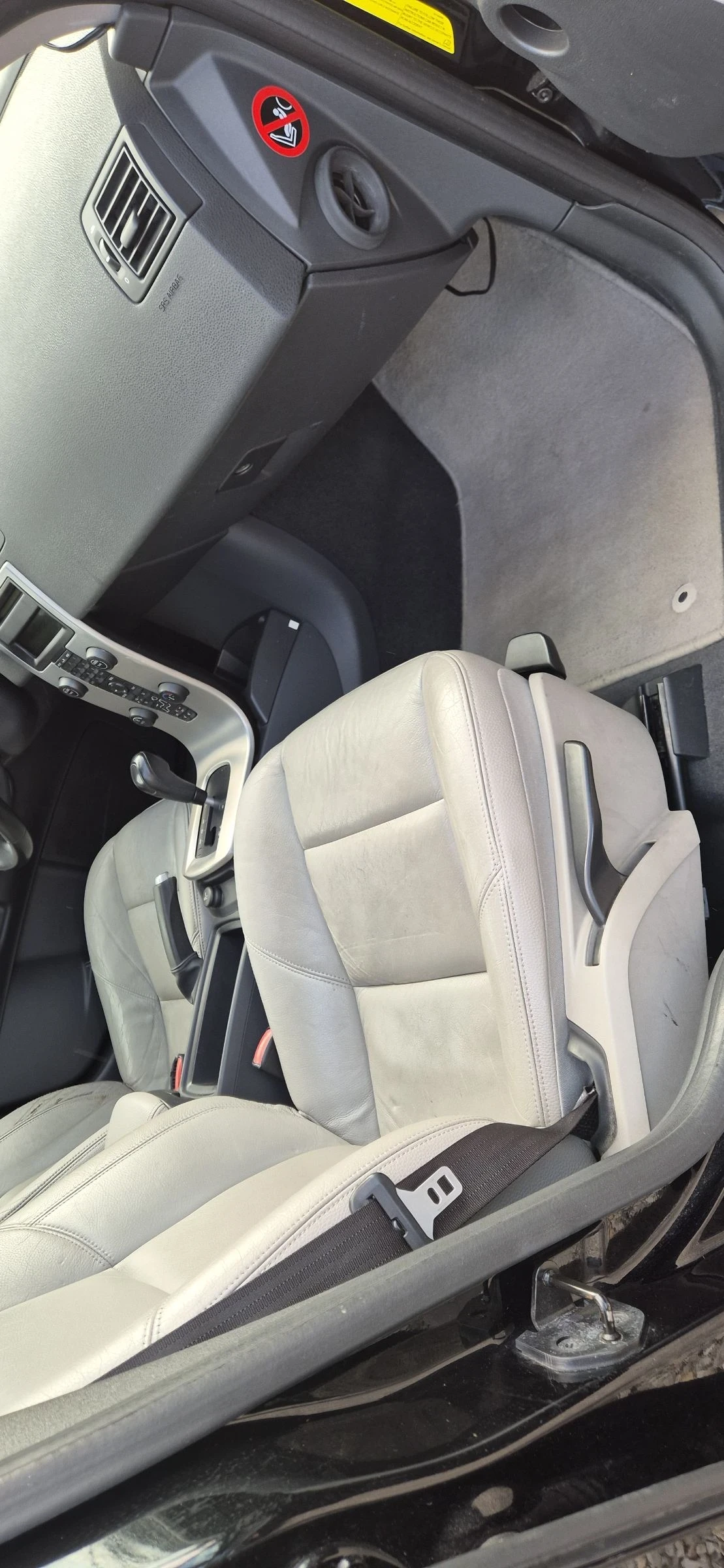 Volvo V50 2.4D5-180кс., снимка 14 - Автомобили и джипове - 54238762