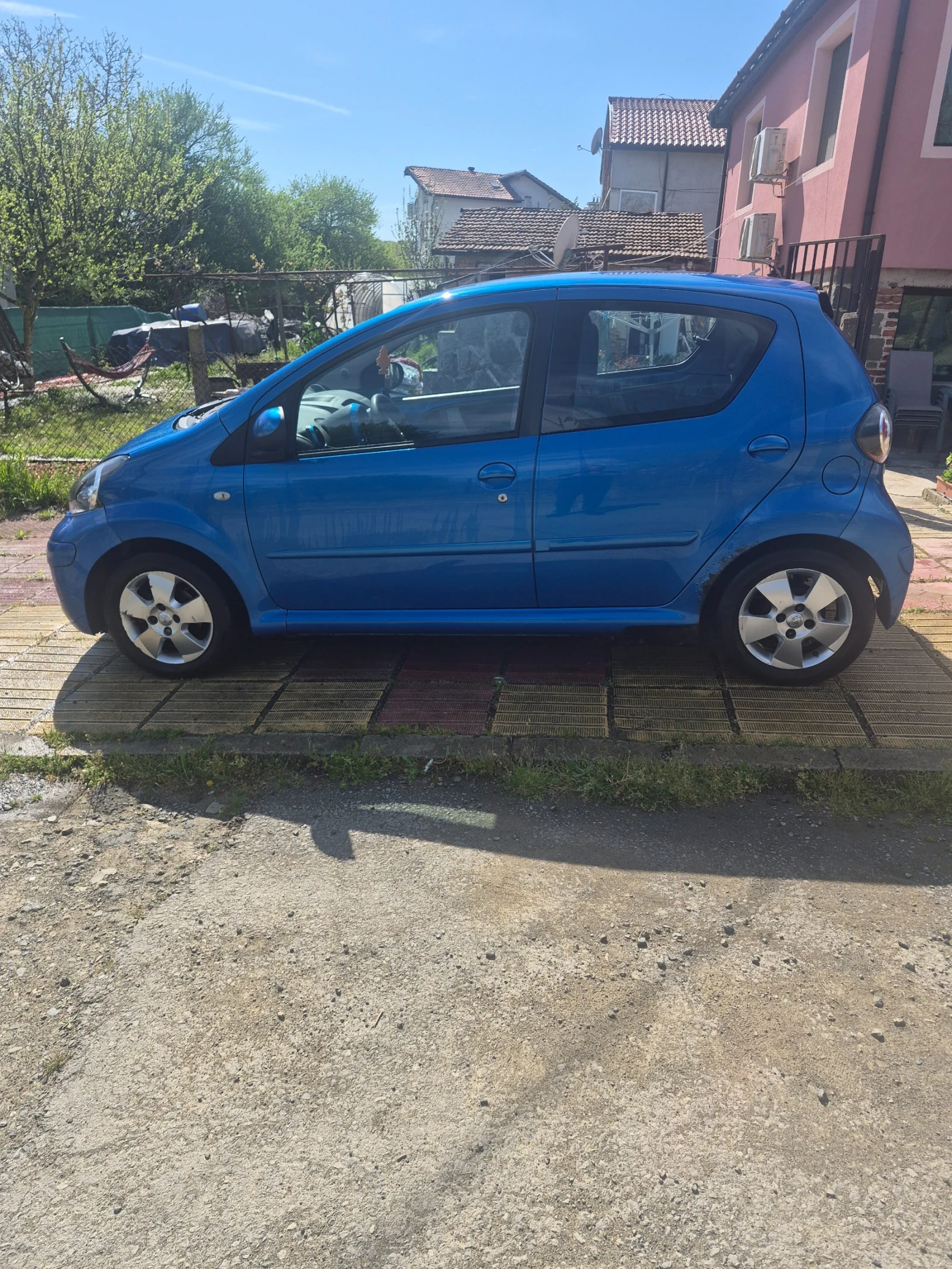 Toyota Aygo, снимка 8 - Автомобили и джипове - 54378076