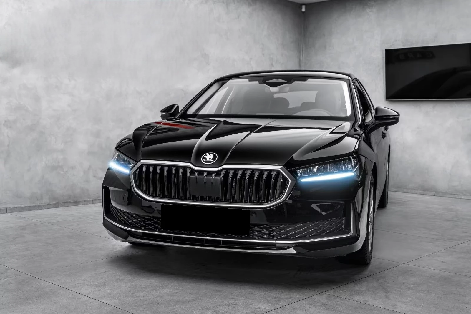 Skoda Superb 2.0 TDI / LED / CAMERA / DSG / MEMORY / CARPLAY / , снимка 2 - Автомобили и джипове - 54771582
