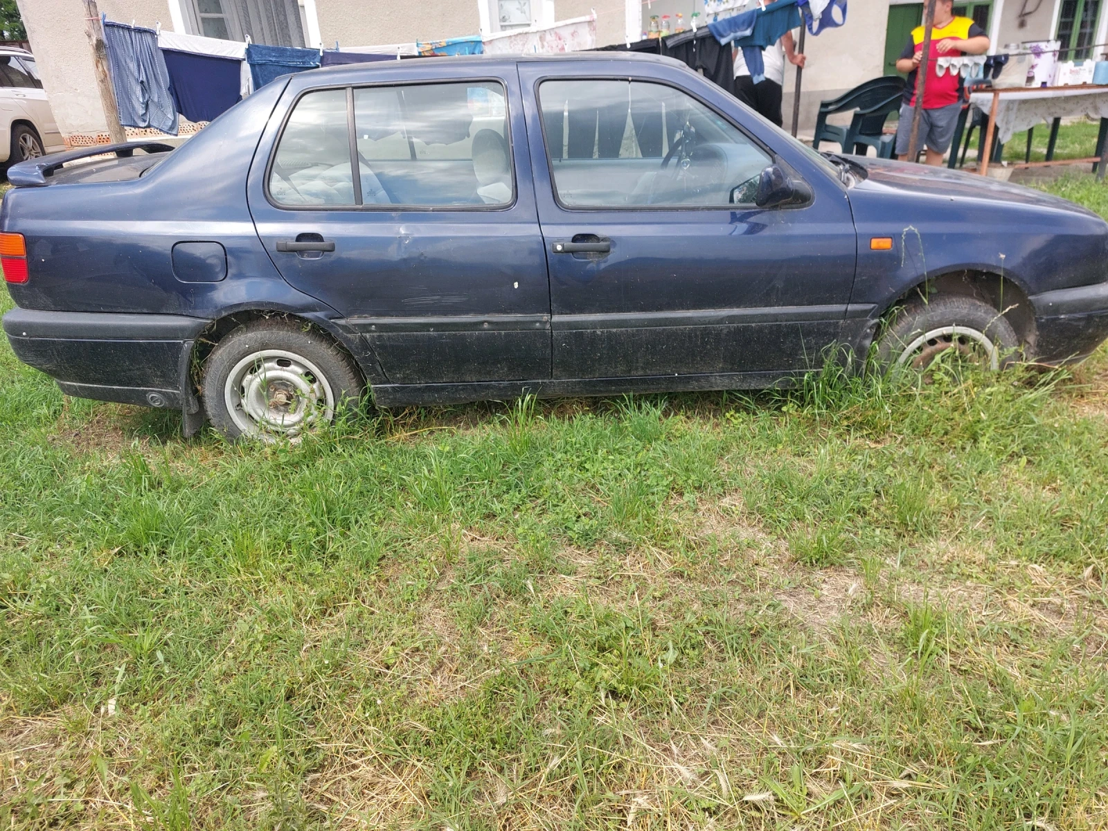 VW Vento, снимка 2 - Автомобили и джипове - 54800887